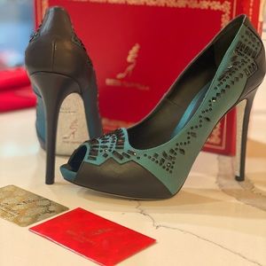 Rene Caovilla Peep-Toe Pump Black and Green